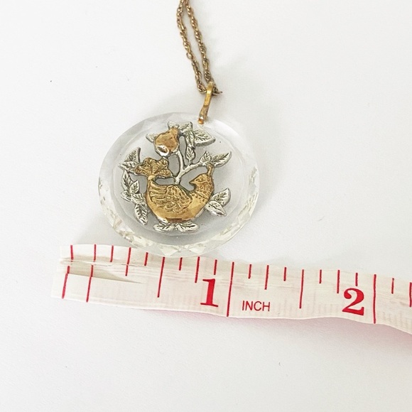 Vintage Hallmark partridge in a pear tree cut glass mixed metal pendant 18-20” - Picture 8 of 8